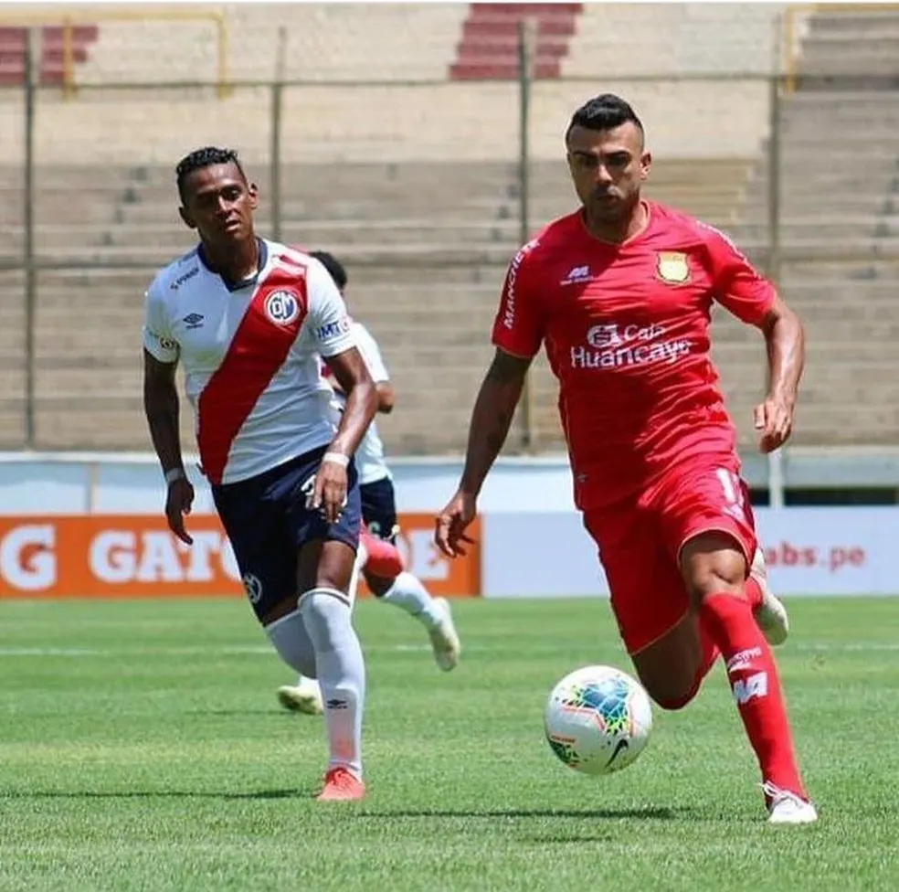 Lanterna da Sul-Americana e brasileiro artilheiro, conheça o rival do Corinthians no torneio continental