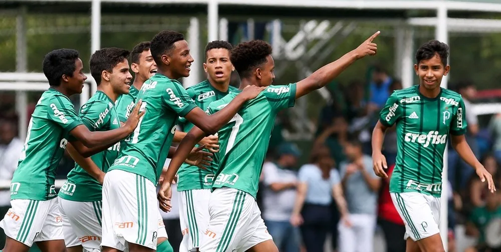 Tricampeão! Palmeiras vence São Paulo por 3 a 1 e levanta taça do Paulista Sub-13
