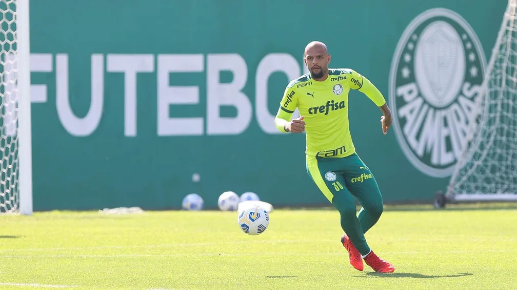 Em momento ruim, Felipe Melo promete melhora e faz pedido: 