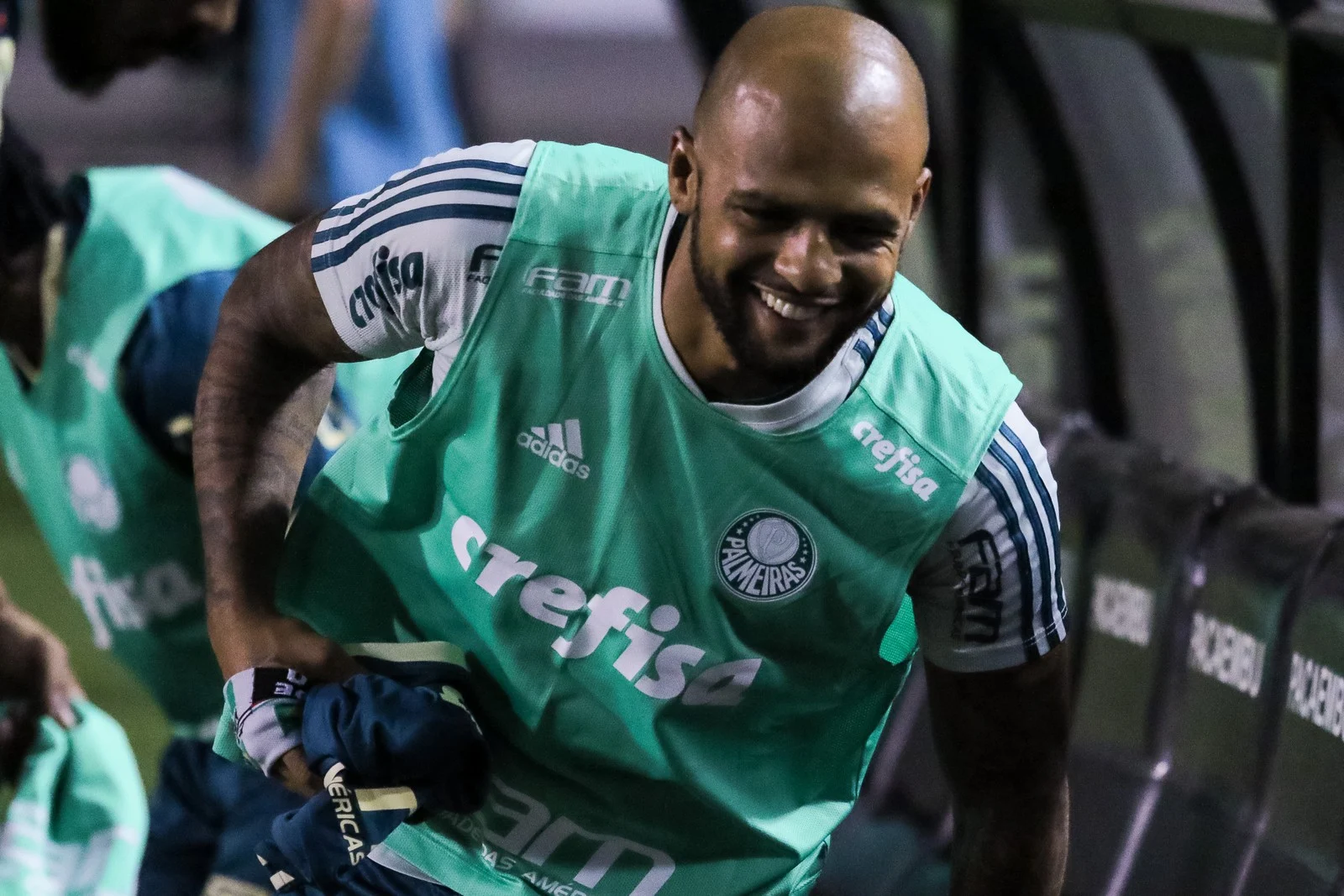  Felipe Melo agradece torcida em retorno: 