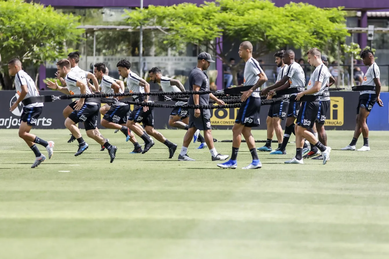 Corinthians viaja para Maceió sem Vagner Love; Confira os relacionados