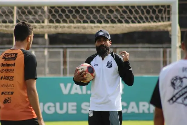 Ex-técnico do Corinthians, Dyego Coelho é demitido do Inter de Limeira 