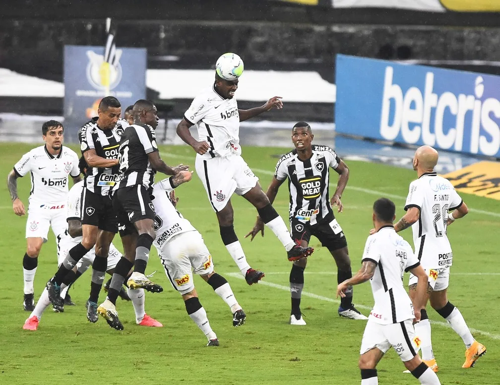 Corinthians zera saldo de gols após 19 rodadas e cresce em busca de vaga na Libertadores