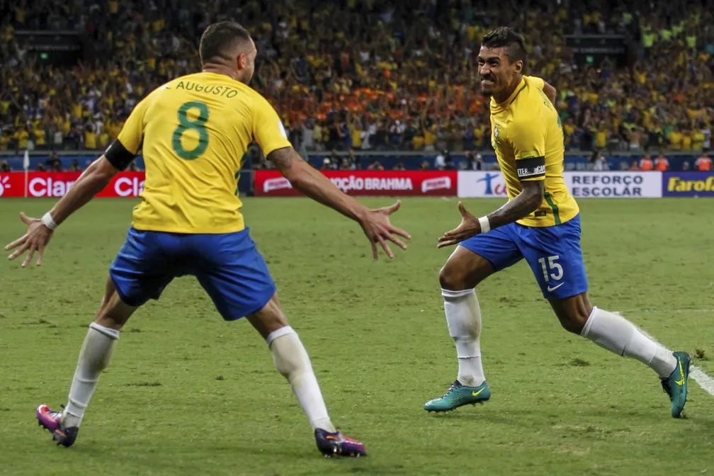 Renato Augusto oferece camisa 8 a Paulinho e vê Corinthians mais perto de melhores do Brasil