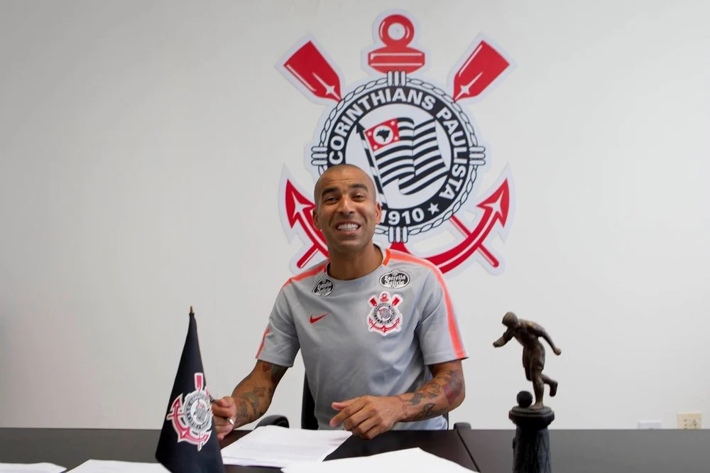 Sheik quer seguir no futebol após aposentadoria e cogita cargo no Corinthians