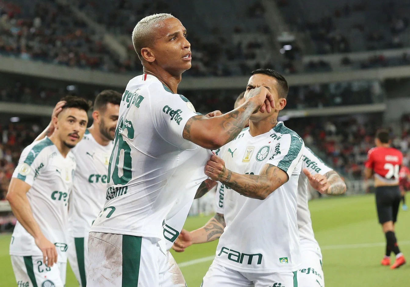 [ANÁLISE] Reta final do Brasileirão pode antecipar planejamento de 2020 do Palmeiras