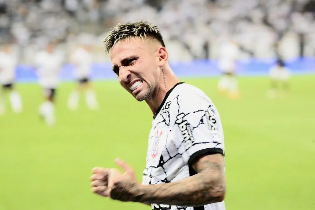 Gustavo Silva atinge meta, e Corinthians terá de pagar bônus milionário ao atacante 