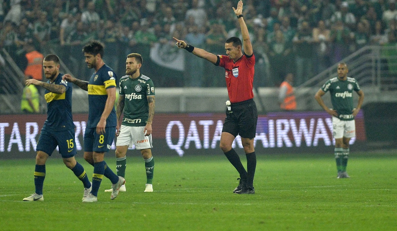 [ENQUETE] O VAR foi crucial na eliminação do Palmeiras?