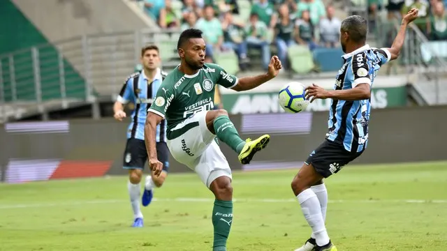 [COMENTE] Como você avalia o desempenho do Palmeiras na derrota diante do Grêmio?