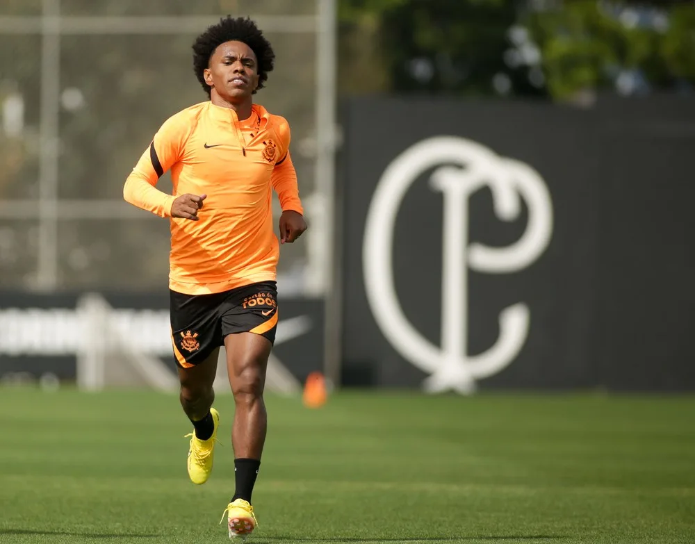 Possibilidade de saída de Willian é real, mas o jogador volta à campo contra o Flamengo para tentar quebrar seca de gols