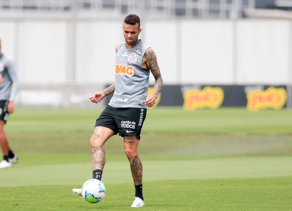 Luan diz que sofre quando joga mal ou o Corinthians perde: 