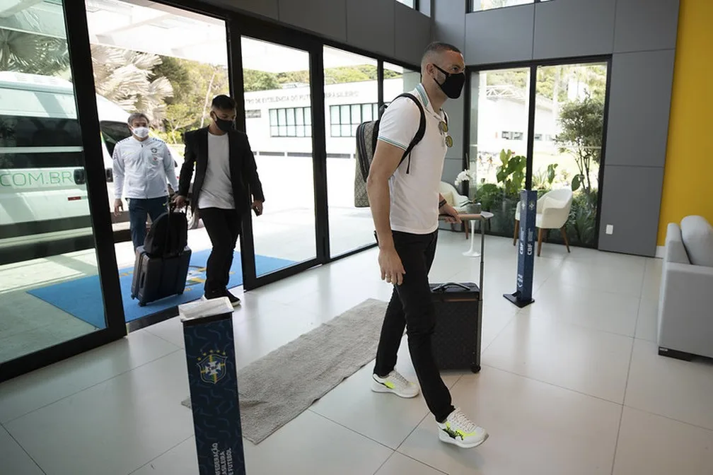 Convocados pela Seleção, Menino e Weverton desfalcam o Palmeiras em uma rodada do Brasileirão