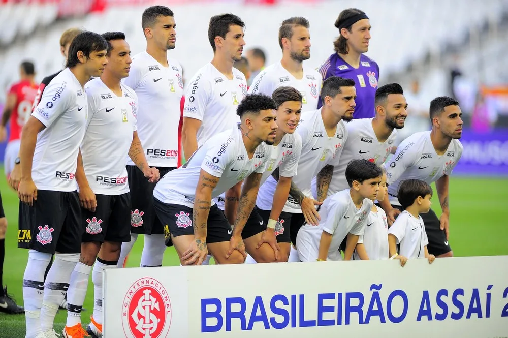 [ENQUETE] Torcedor, o que achou do desempenho do Corinthians contra o Internacional?