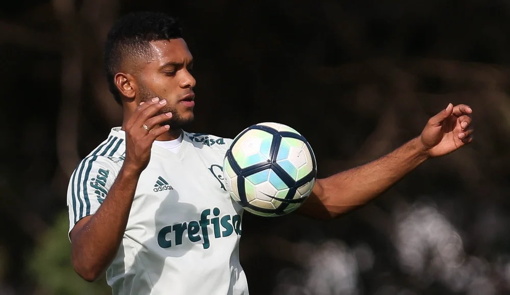  Borja é operado, e Palmeiras aumenta lista de desfalques para última rodada