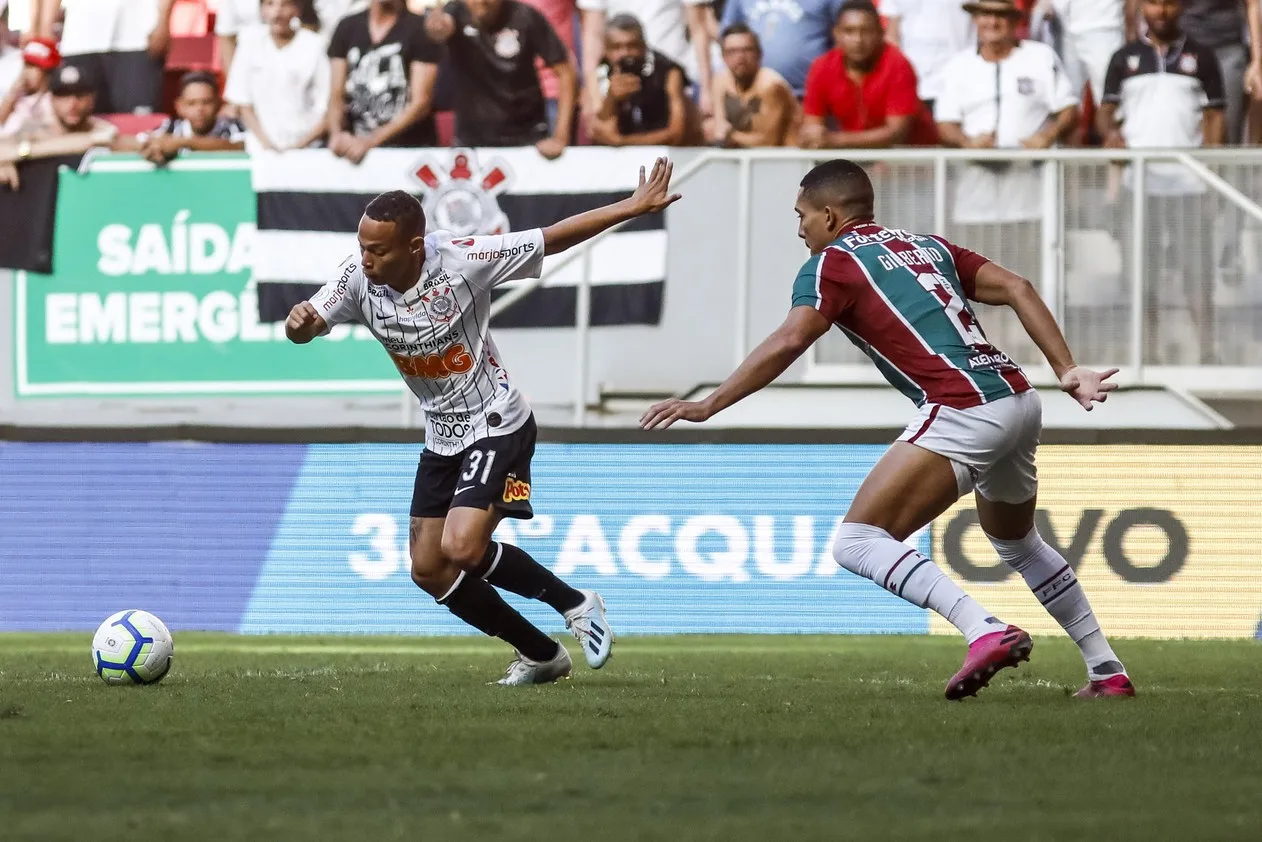 Após perder para o Fluminense, Corinthians se afastou dos líderes e dará a alma na Sula