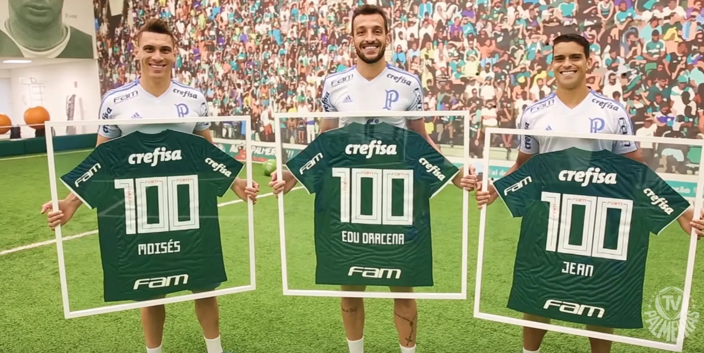 Palmeiras homenageia quarteto com camisa especial pela marca de 100 jogos pelo clube