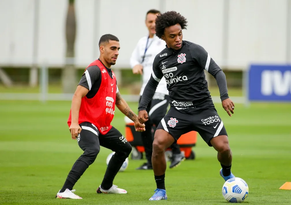 Há mais de 5 mil dias dos primeiros feitos pelo Corinthians, Willian busca marcar seu primeiro gol após retorno