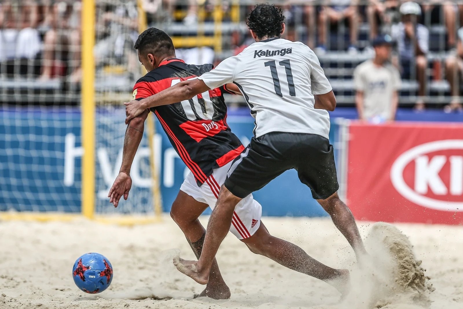 Corinthians bate Flamengo e fica com o 3º lugar no Mundialito de Clubes