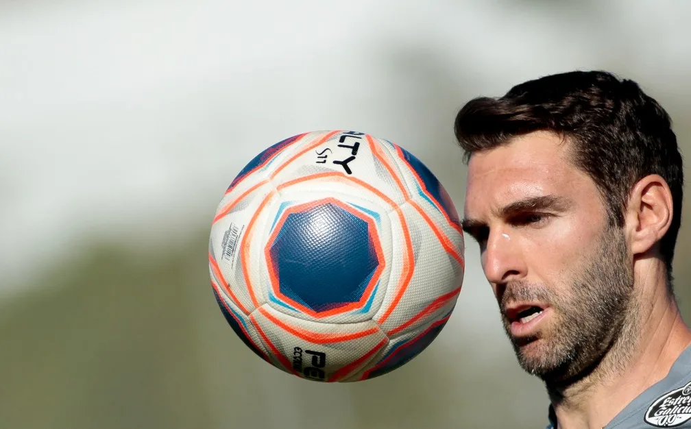 Com futuro indefinido no Corinthians, Boselli busca primeiro gol em clássicos