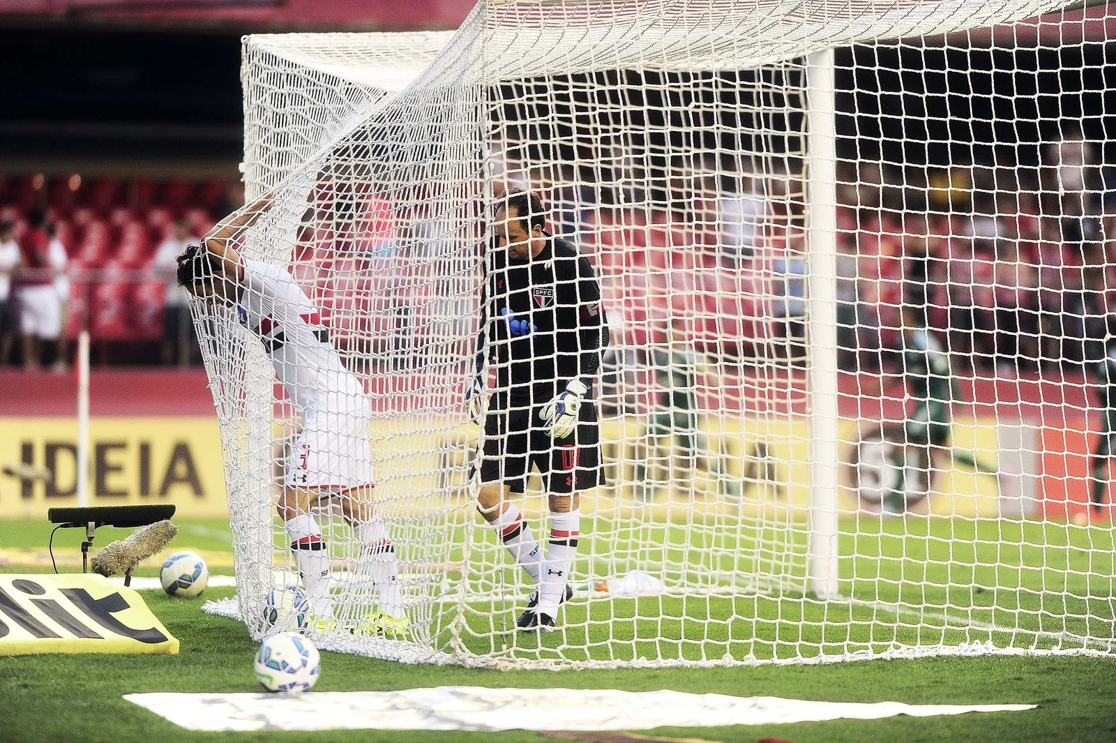 Nem só tristezas tem o jejum: Palmeiras guarda lembranças felizes no Morumbi após 2002