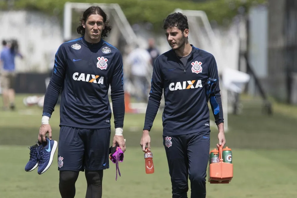 Matheus Vidotto, do Corinthians, é oferecido ao Figueirense, que analisa contratação