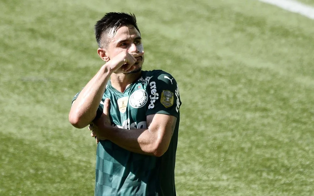 Palmeiras encaminha acordo e Willian deve permanecer no Verdão para a próxima temporada