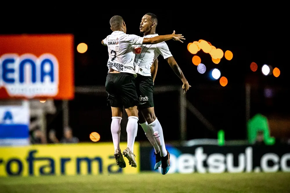 Corinthians volta a jogar nesta quarta na Copinha, e técnico se preocupa com recuperação física