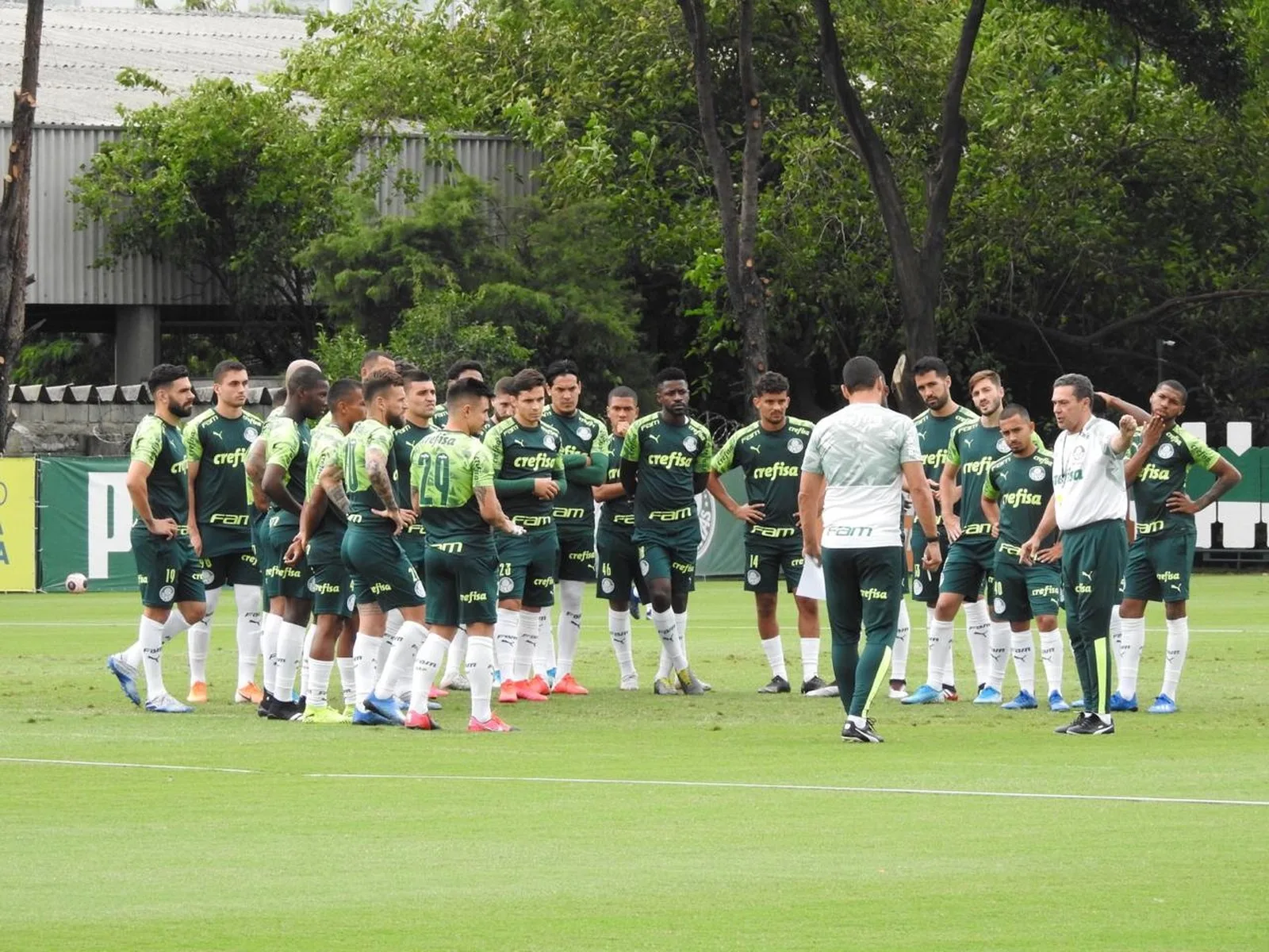 Com melhor defesa e melhor ataque, Palmeiras pode assumir liderança geral do Paulistão