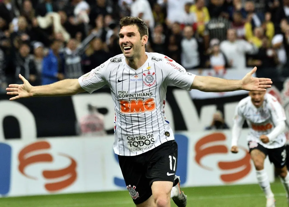 Boselli compara Corinthians com gigante sul-americano: 