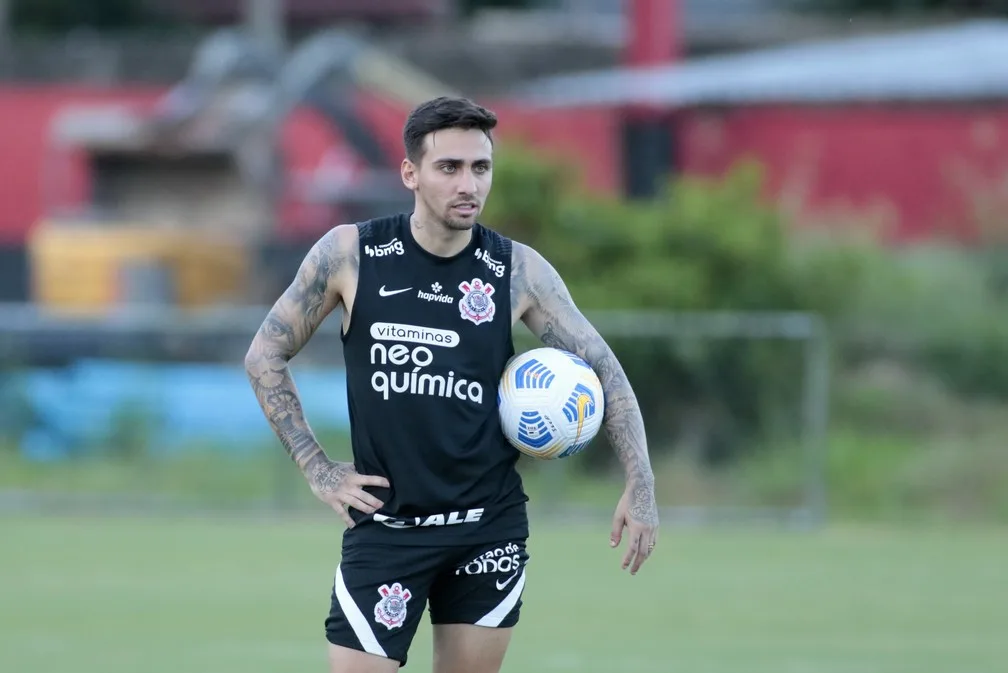 Gustavo Silva joga todas com Sylvinho e vira esperança de gol do Corinthians