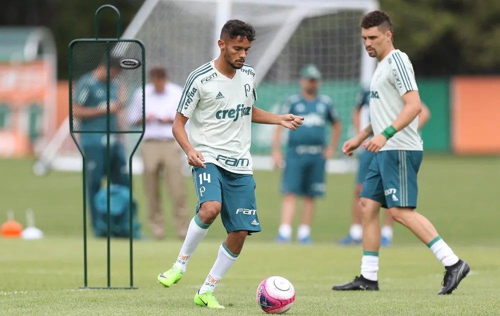 Como o Palmeiras vê a evolução da dupla Moisés e Scarpa