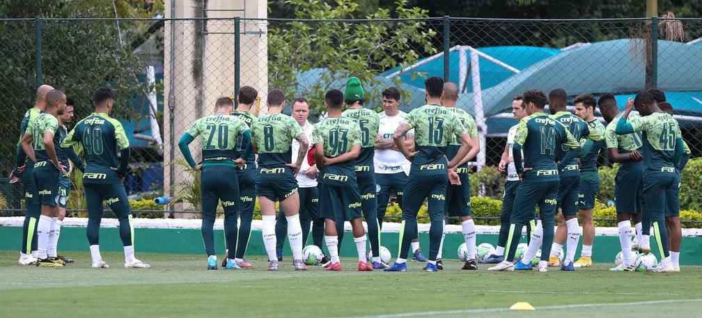 Com Danilo e Veron, Palmeiras se reapresenta de olho em duelo contra o Atlético-MG; veja provável time