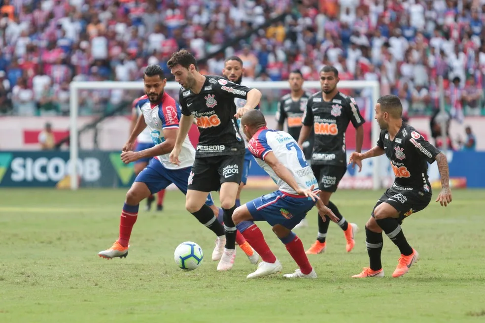 Com média abaixo do esperado, Corinthians quer voltar a boa fase como visitante este sábado