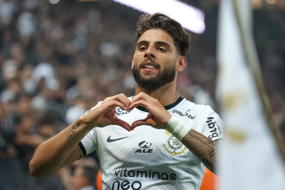 Yuri Alberto supera ano mágico de Jô em média de gols no Corinthians