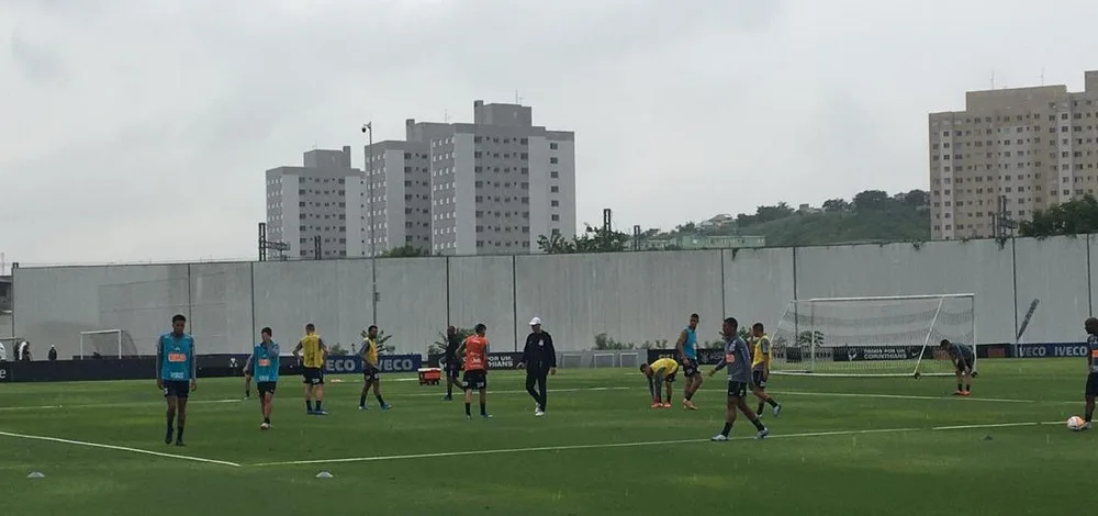 Com retorno de meio-campista, Corinthians se reapresenta visando estreia na Libertadores; veja a provável escalação