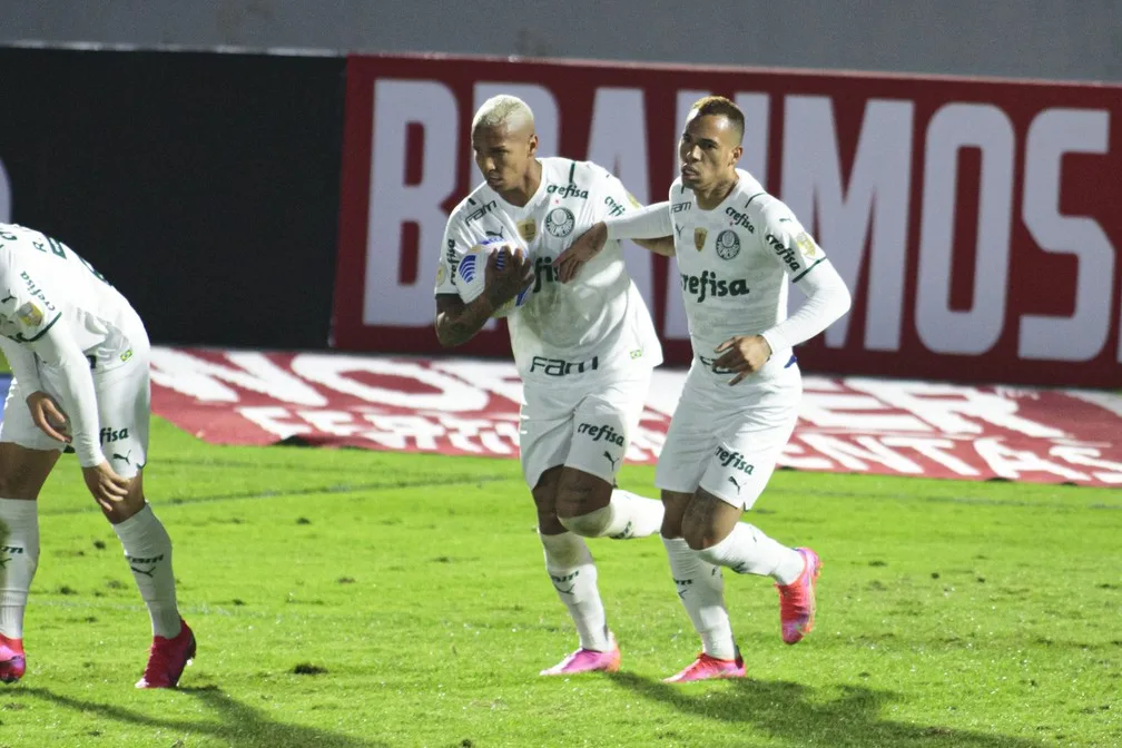 Breno Lopes avalia derrota do Palmeiras: 