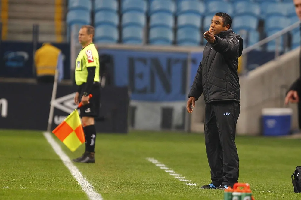 Grêmio reencontra Roger em duelo com o Palmeiras