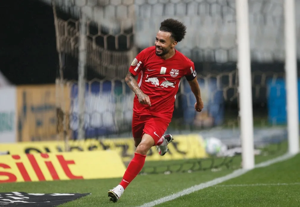 Corinthians é processado por dívida com Claudinho um dia após sofrer gol do atacante