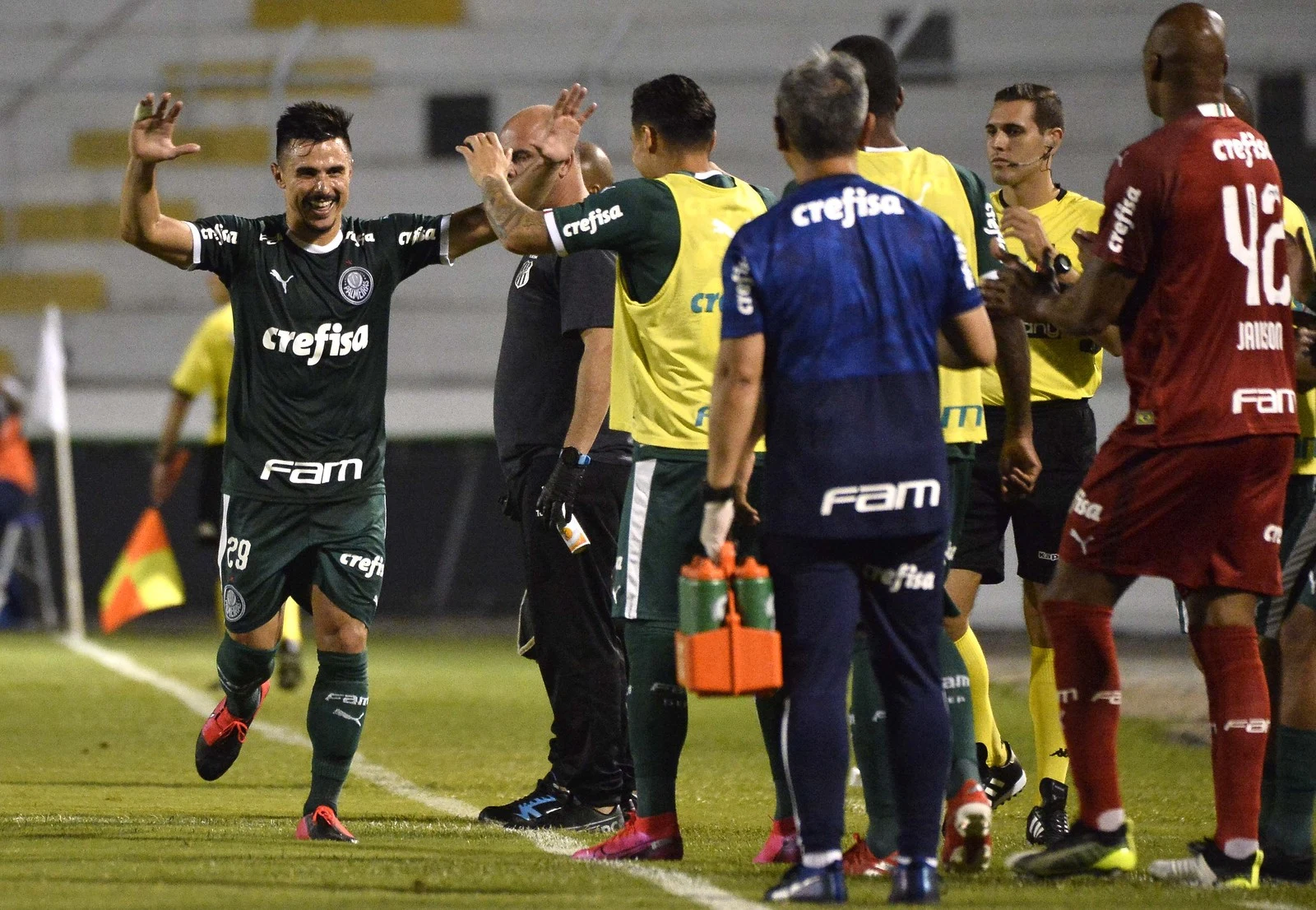 De reserva a artilheiro: como Willian recuperou espaço no time titular do Palmeiras