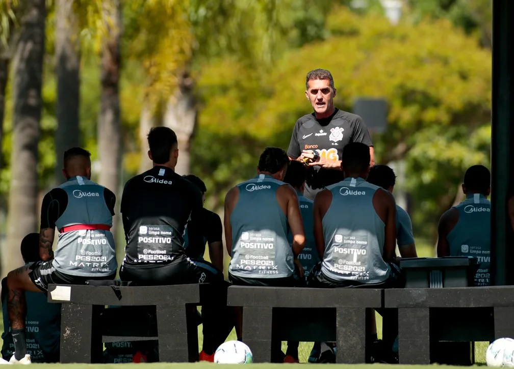 Corinthians continua preparação no CT para o duelo contra o Ceará