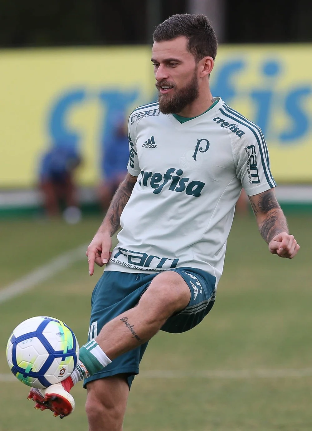 Sem Copa, Lucas Lima luta por regularidade no Palmeiras