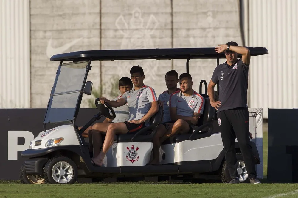 Visando confronto pela Copa do Brasil, Rodriguinho destaca recuperação física e importância de pensar jogo a jogo