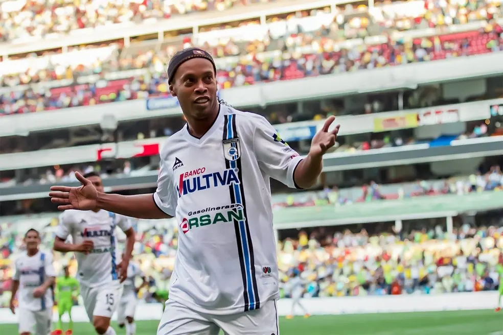 Ronaldinho no Corinthians? Marketing cogitou 