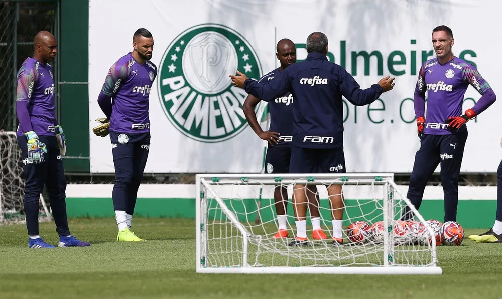 [ENQUETE] Quem deveria ser o goleiro titular no Dérbi?