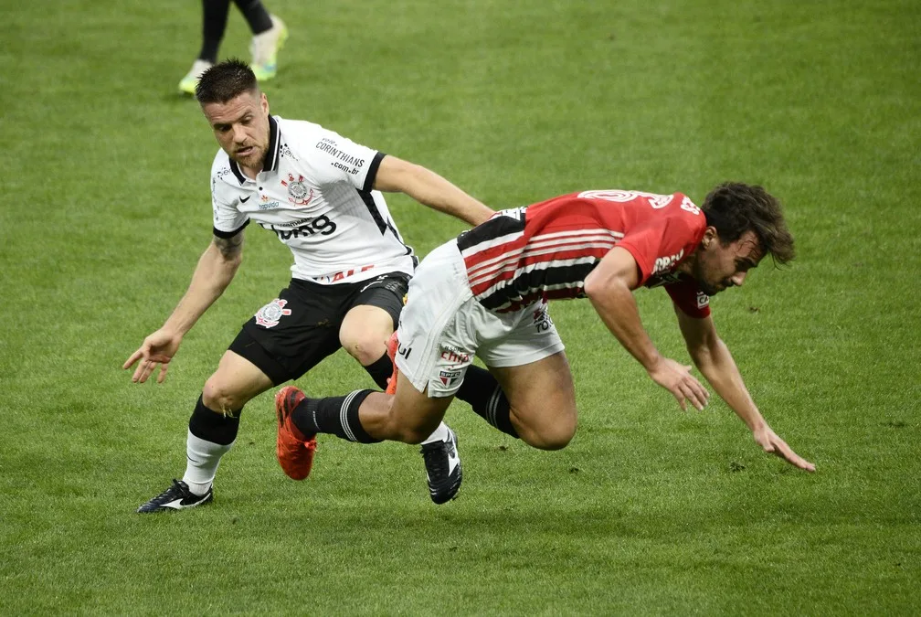 Jogadores do Corinthians não são advertidos com cartões pela primeira vez com Mancini