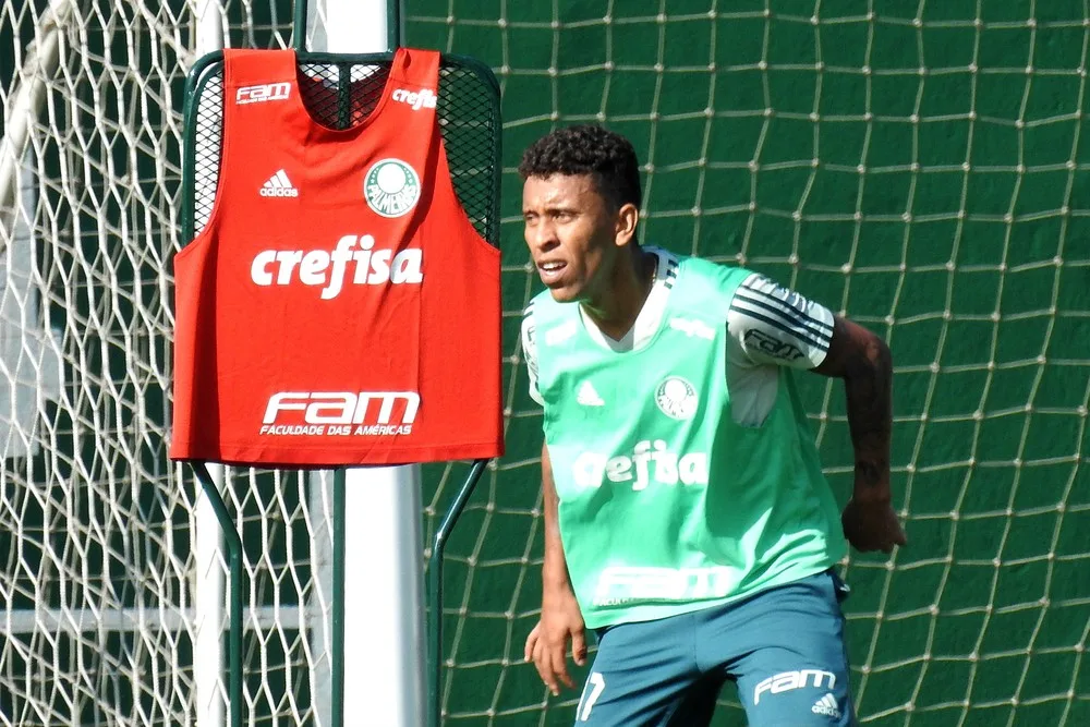 Laterais se reencontram e unem forças no Palmeiras