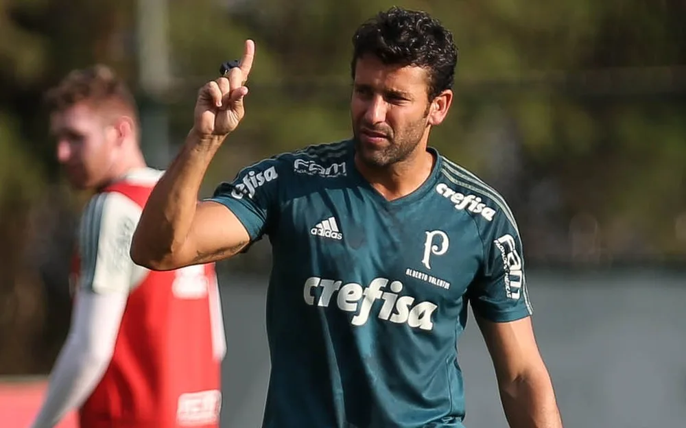 Sequência perfeita pode dar liderança ao Palmeiras em Itaquera