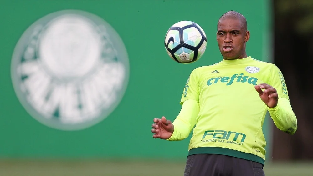  Após ser relacionado, Jailson comemora retorno ao Palmeiras