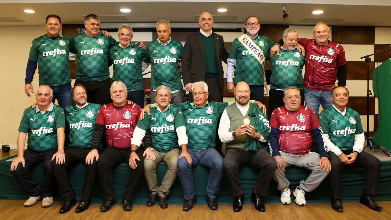 Palmeiras promove jantar para celebrar 40 anos da conquista da taça continental de futebol de salão