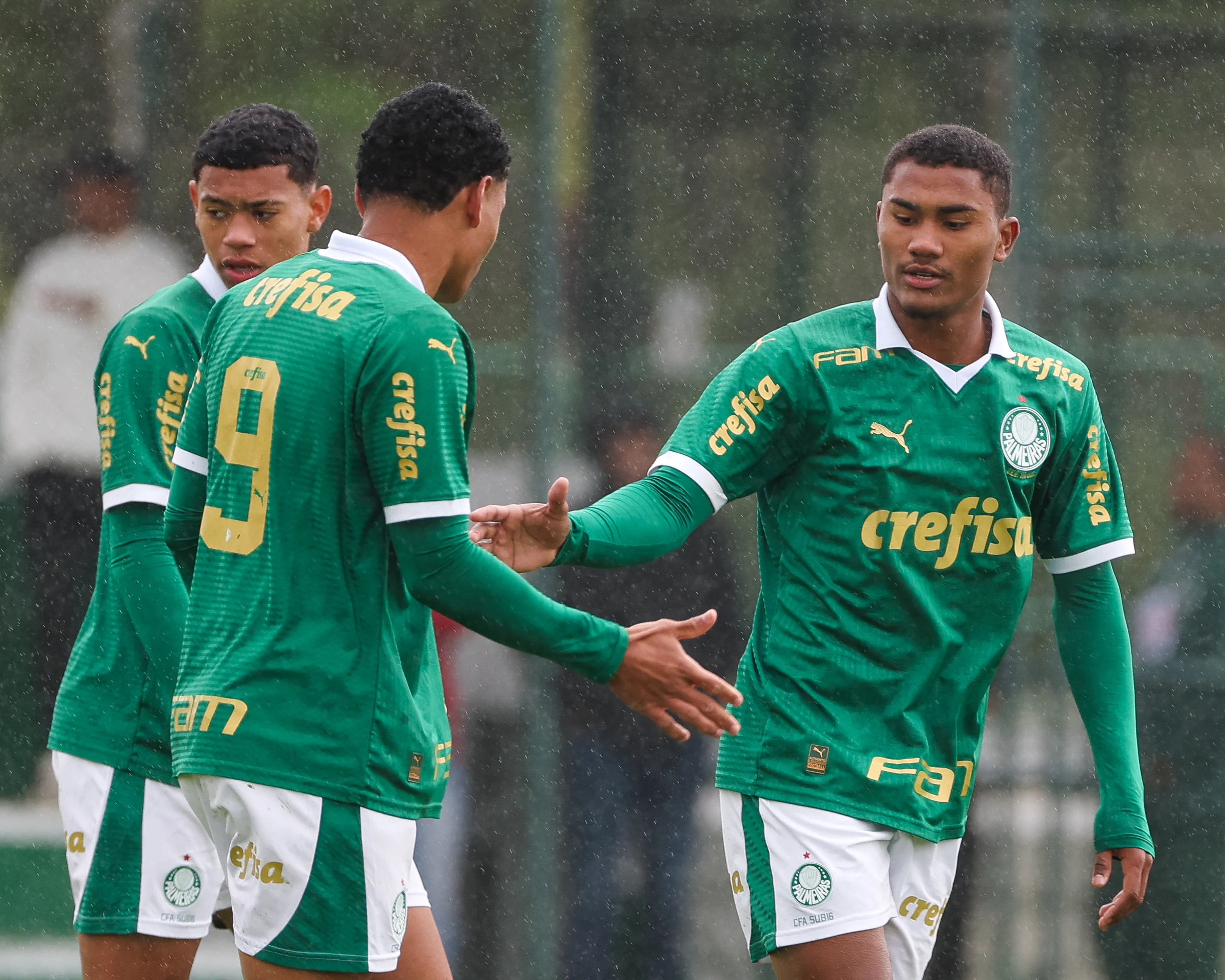 Corinthians e Palmeiras empatam no jogo de ida das quartas do Brasileirão Sub-17